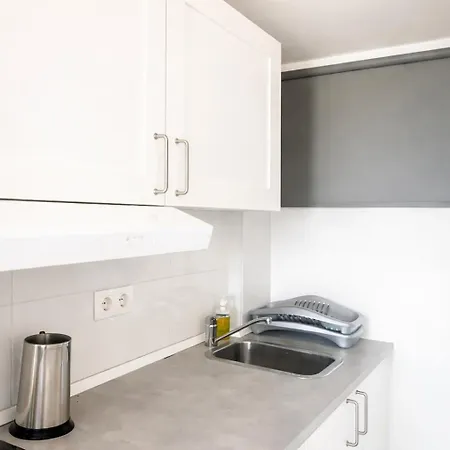 Daire Minerva Sea View Apartments, Pool & Comfort *